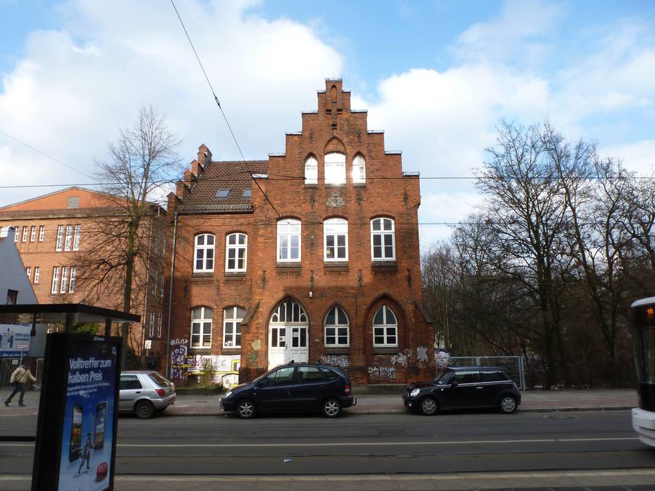 C70693b7172613cce34d124be78ebfc34d9c912f